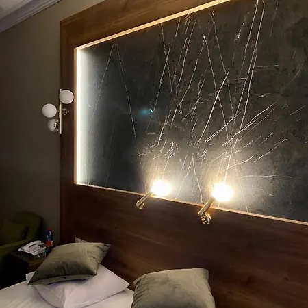 - Restauracja Zolty Nový Štětín