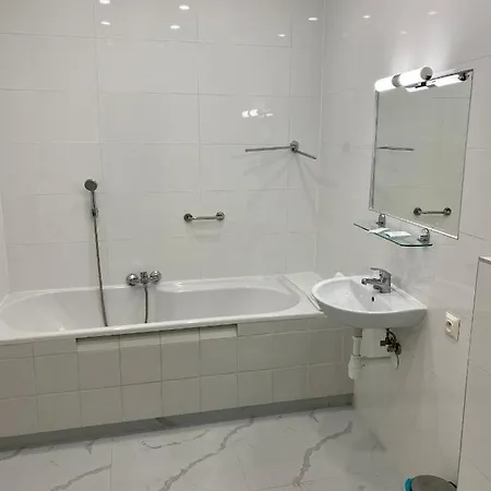 - Restauracja Zolty 3* Nový Štětín