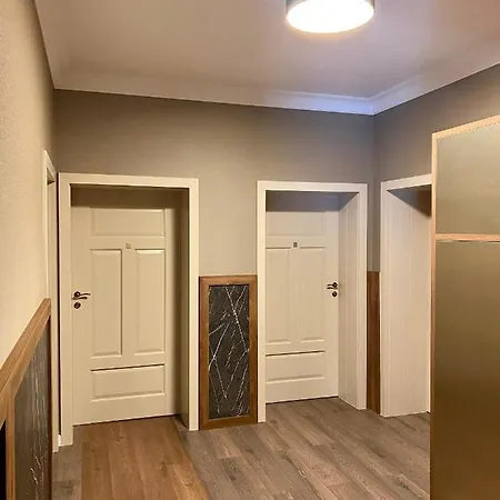 - Restauracja Zolty Penzion Nový Štětín