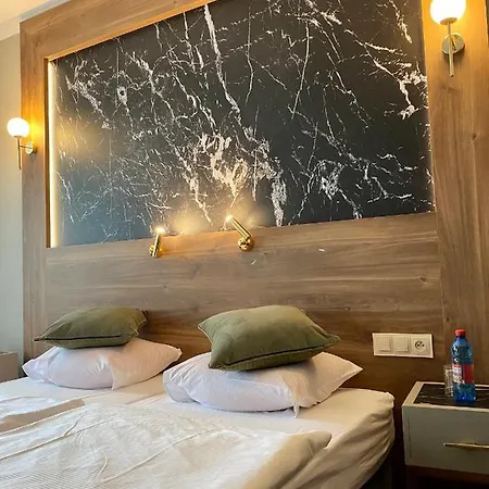 - Restauracja Zolty 3* Nový Štětín