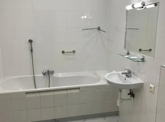 - Restauracja Zolty 3* Szczecinek