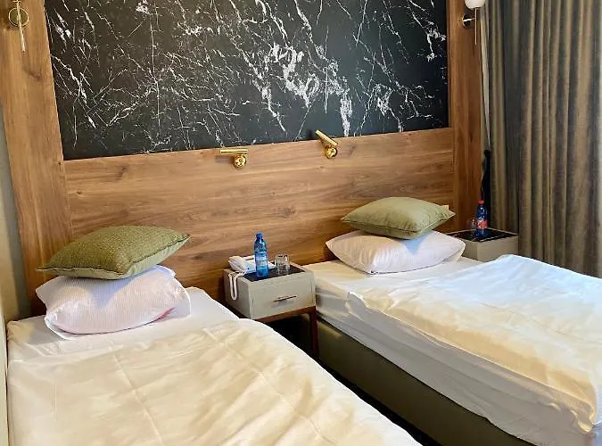 - Restauracja Zolty Guest house Szczecinek