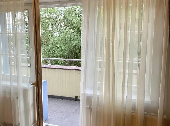 Guest house - Restauracja Zolty 3*