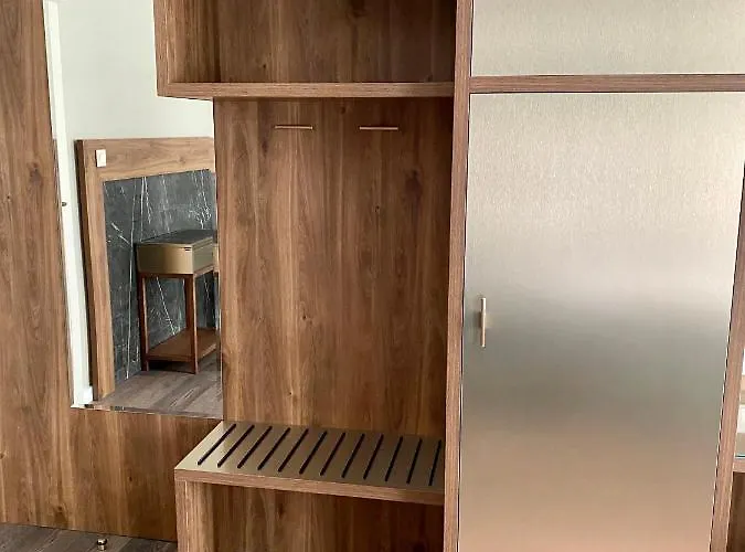 - Restauracja żółty Pensión