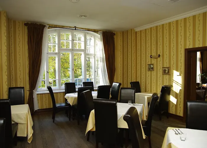 - Restauracja Zolty 3*