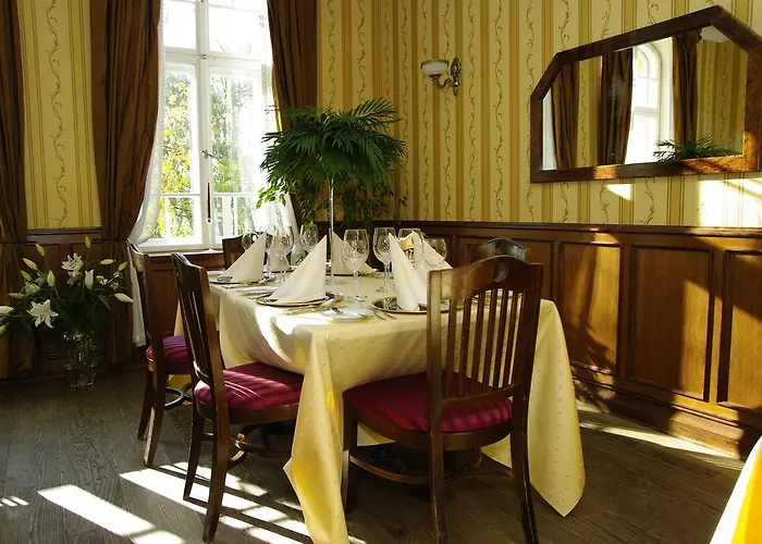 Guest house - Restauracja Zolty Szczecinek